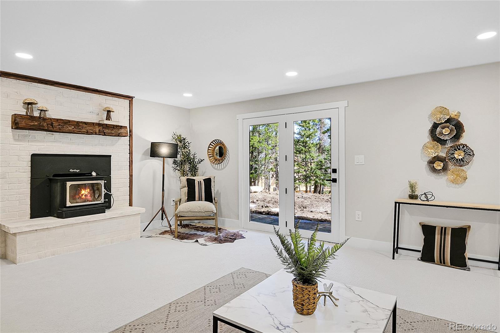 1189 Lodgepole Drive