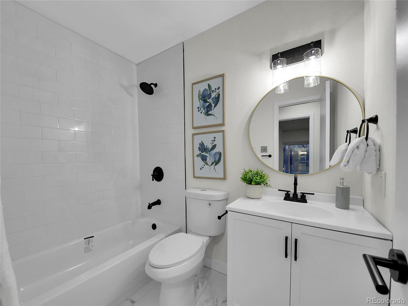 3532 S HillCrest Drive Unit: #2