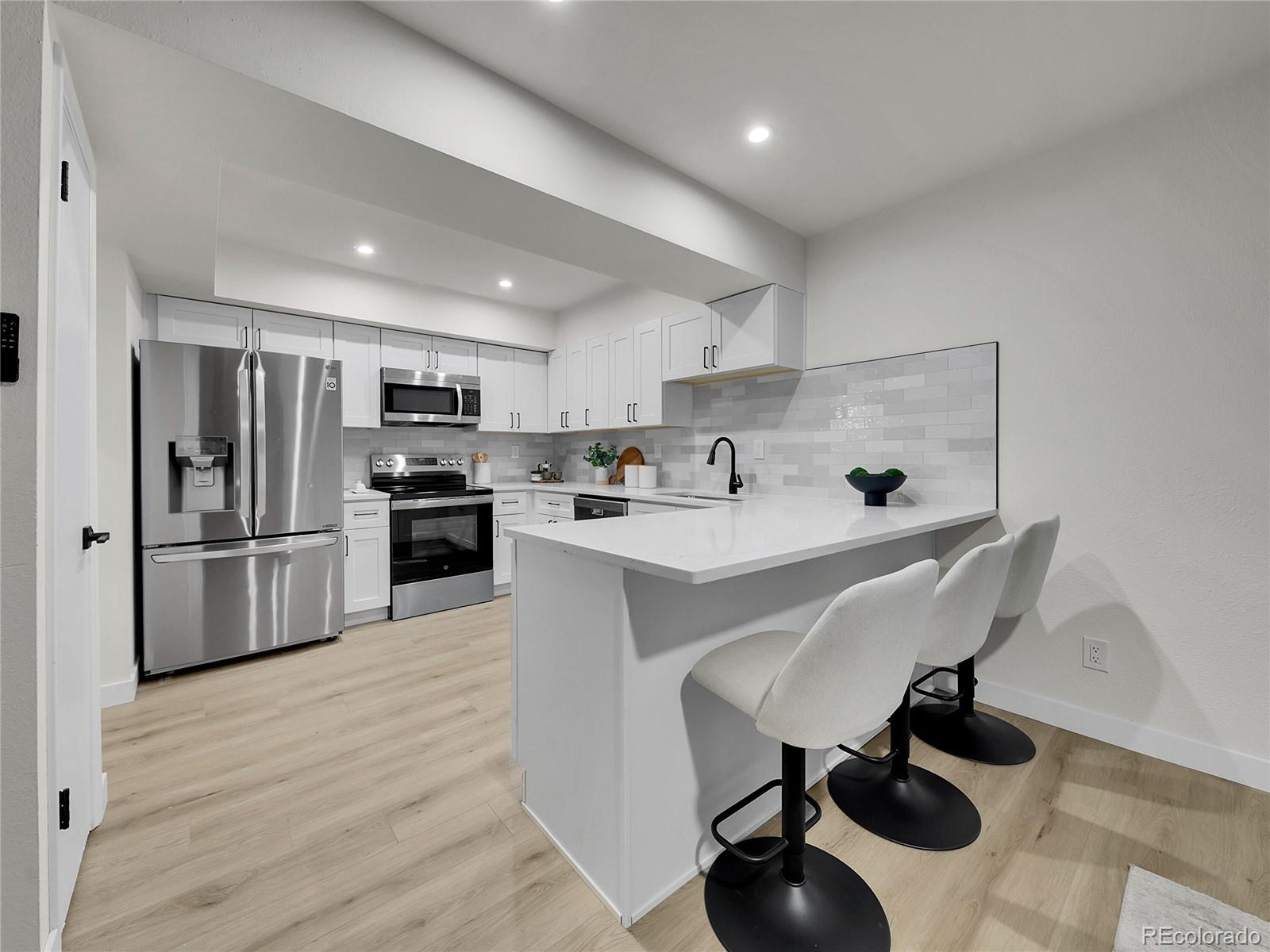 3532 S HillCrest Drive Unit: #2