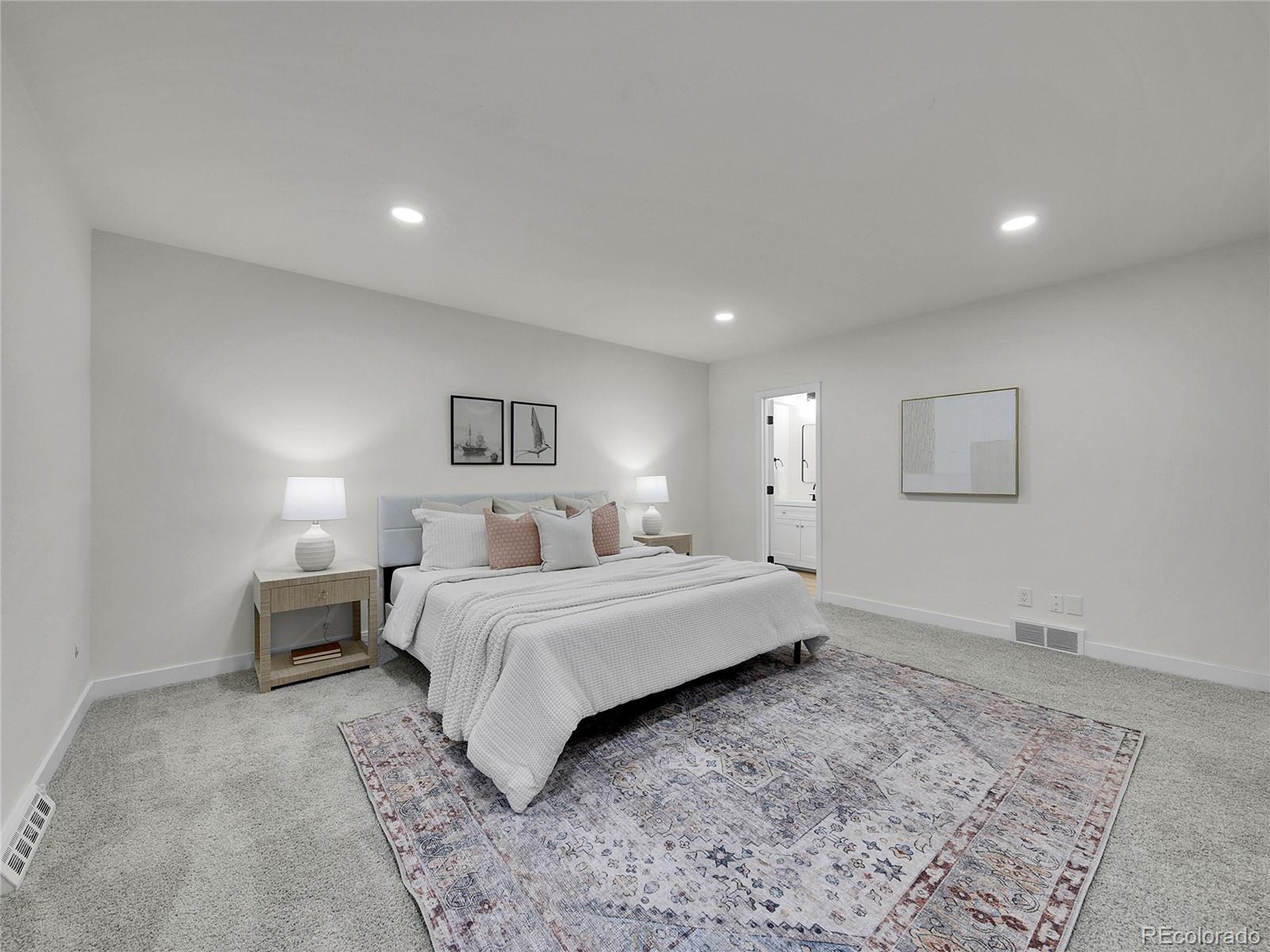3532 S HillCrest Drive Unit: #2