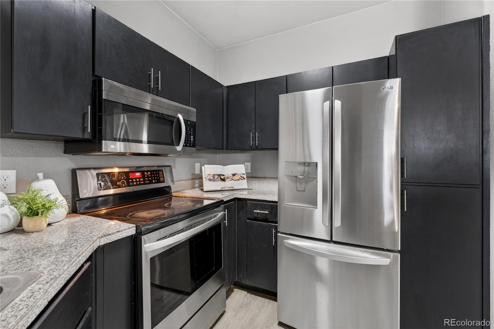 1691 W Canal Circle Unit: 1137