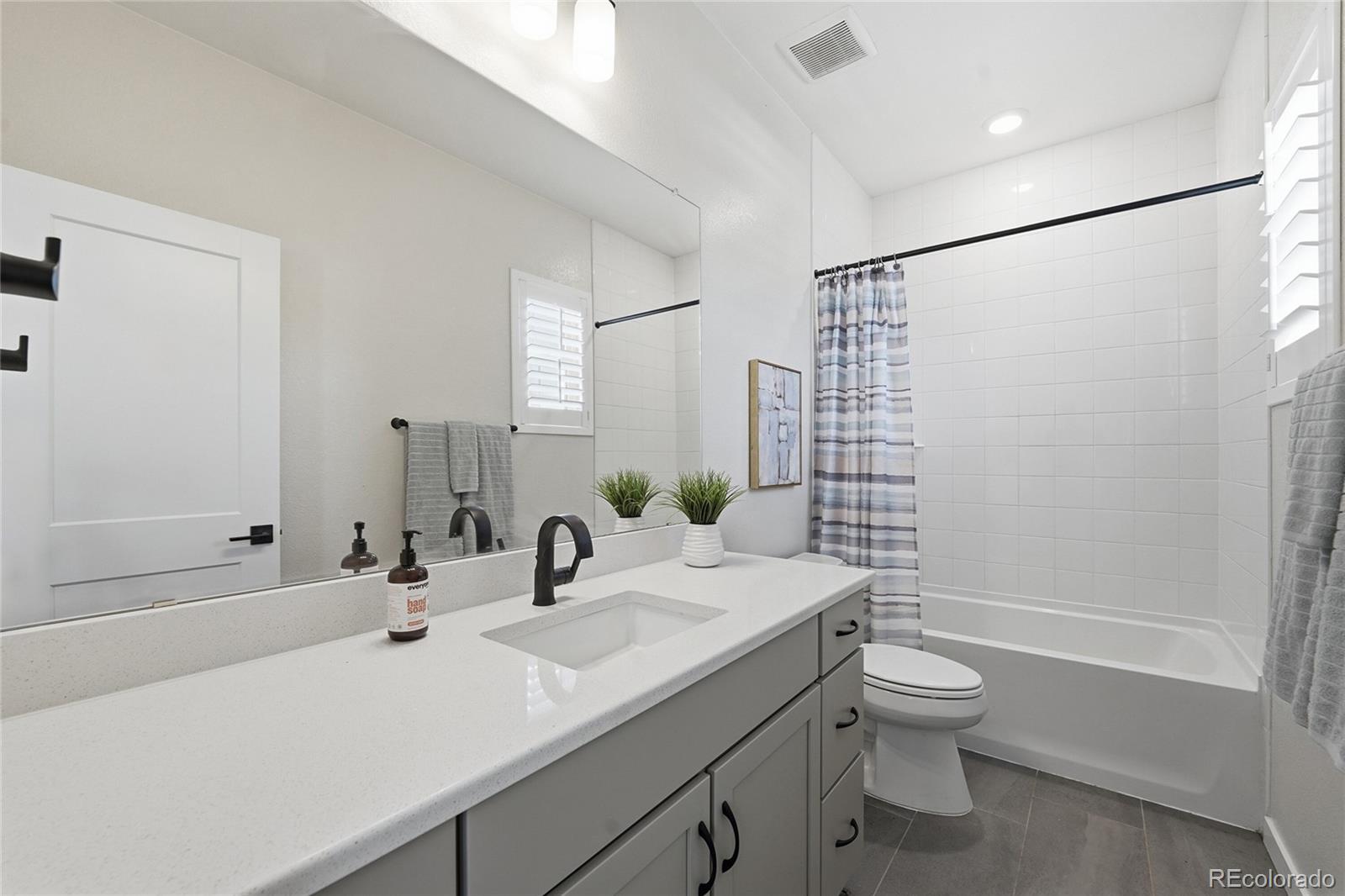 8952 Bellsong Circle