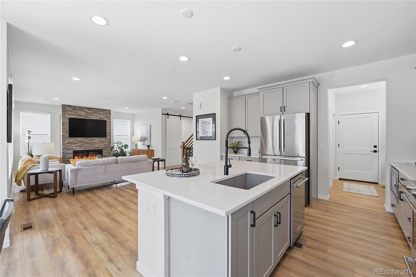 8952 Bellsong Circle