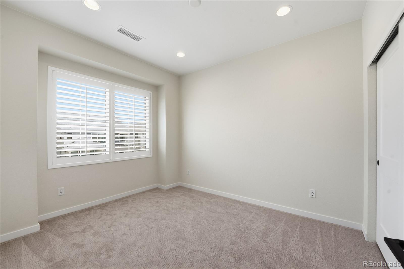 8952 Bellsong Circle