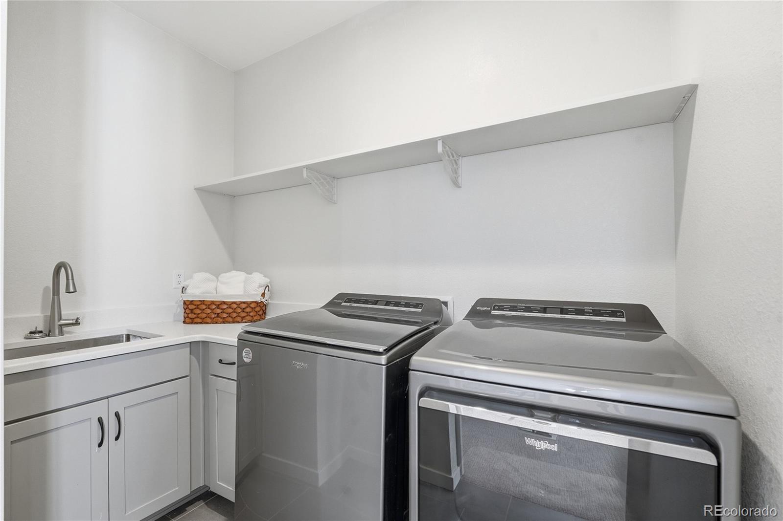 8952 Bellsong Circle