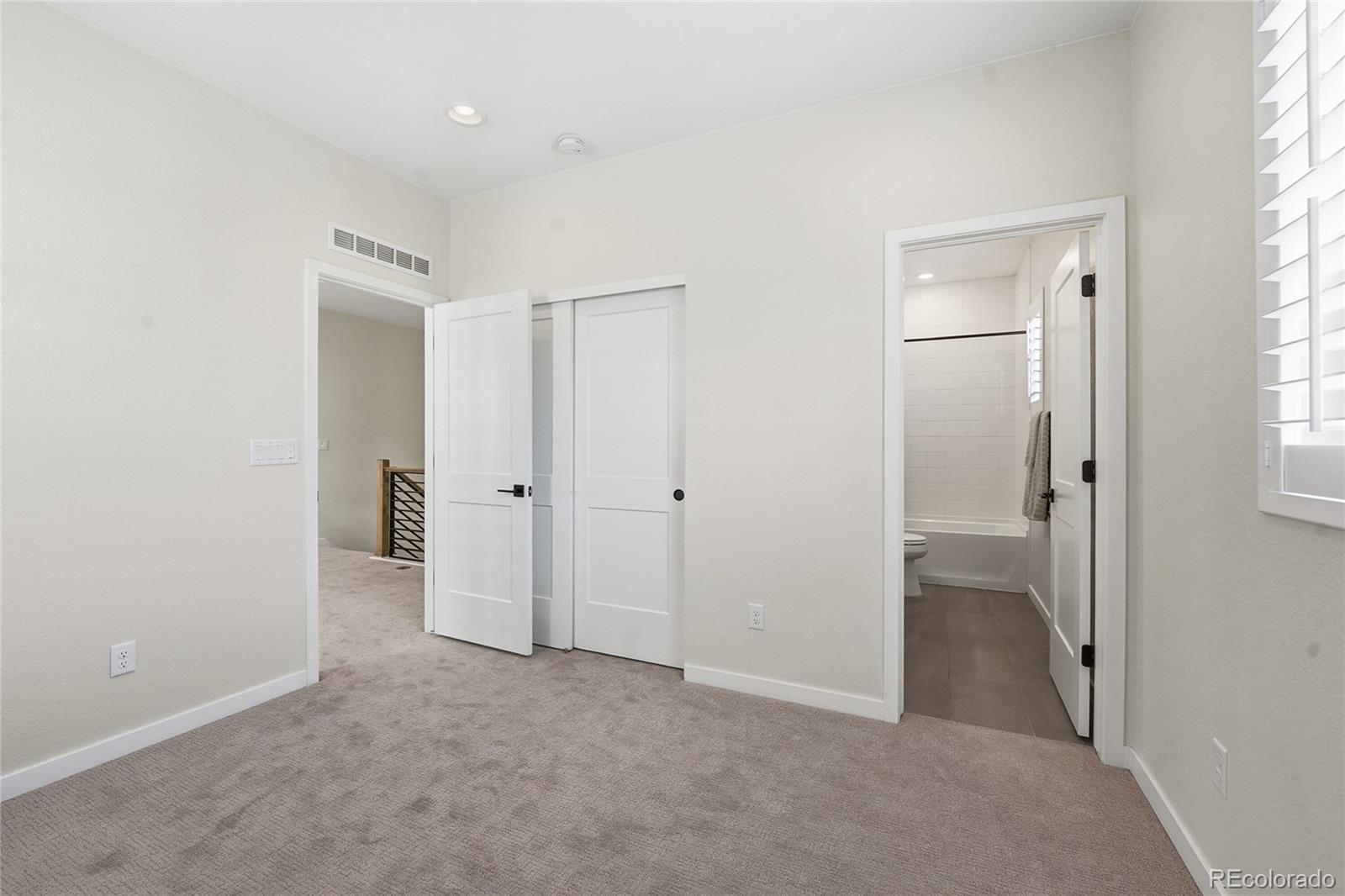 8952 Bellsong Circle