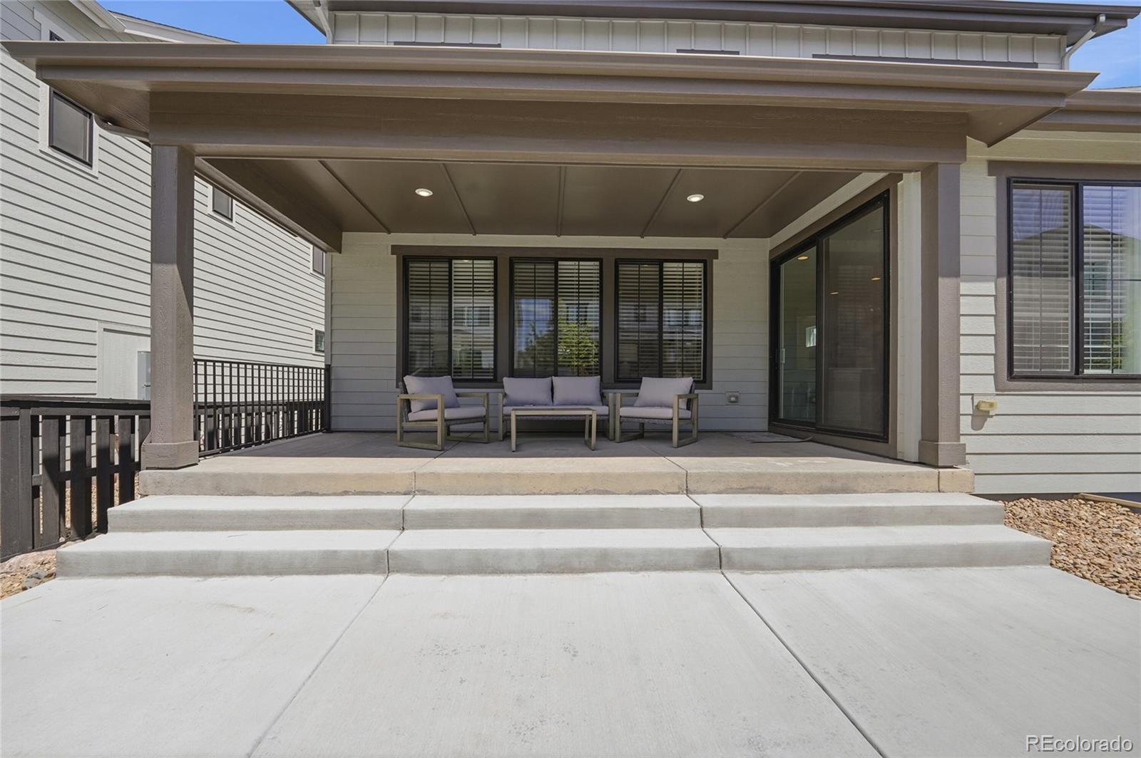 8952 Bellsong Circle