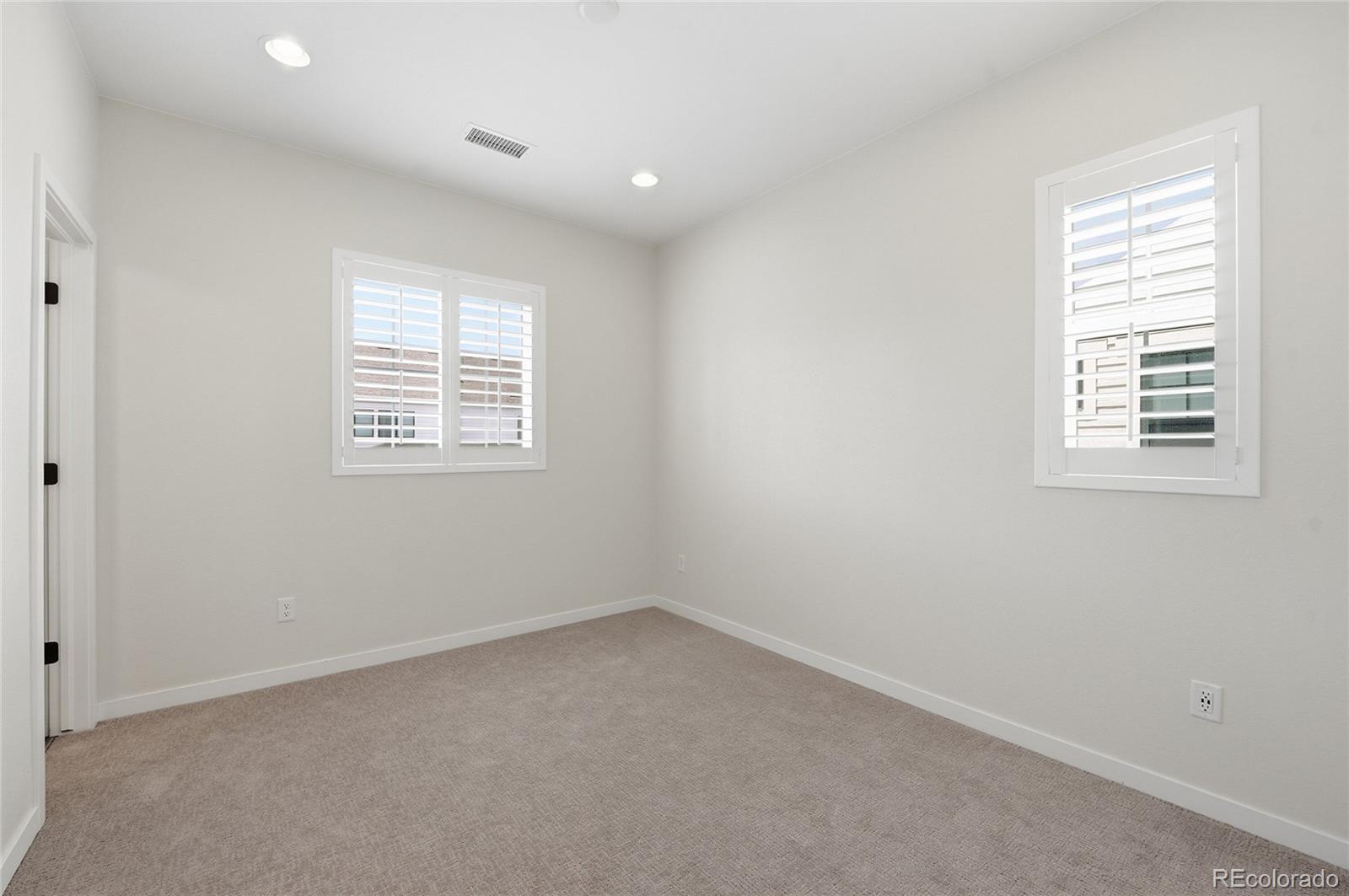 8952 Bellsong Circle