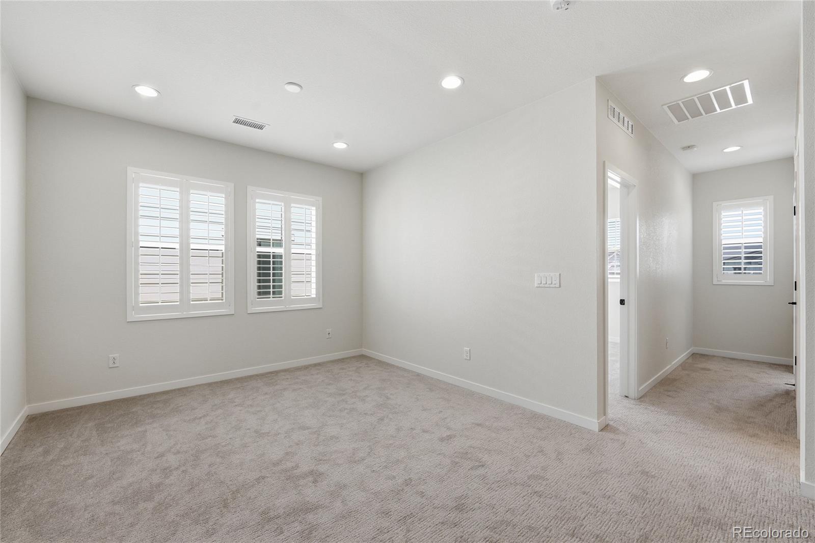8952 Bellsong Circle