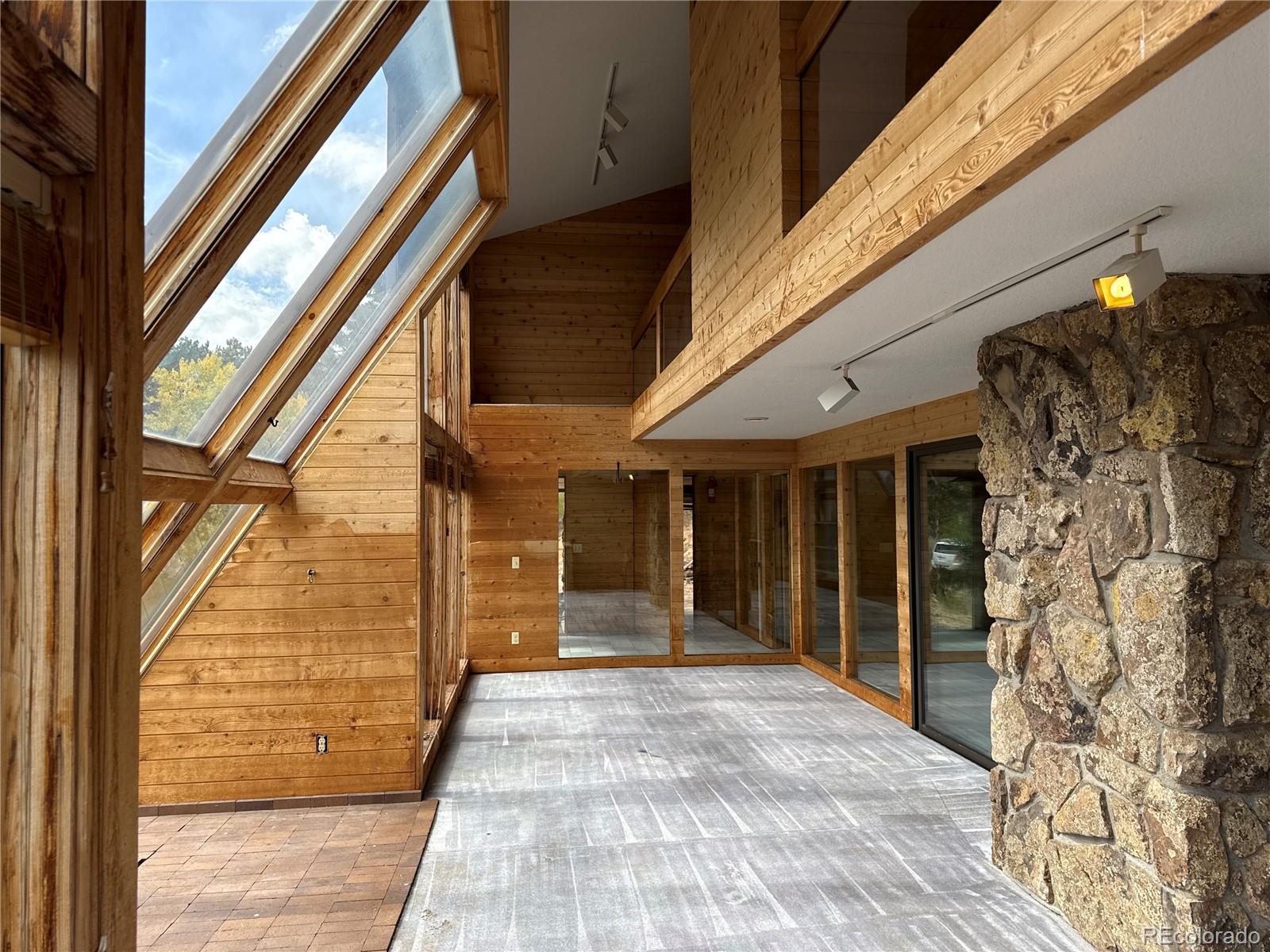 5003 Snowberry Lane