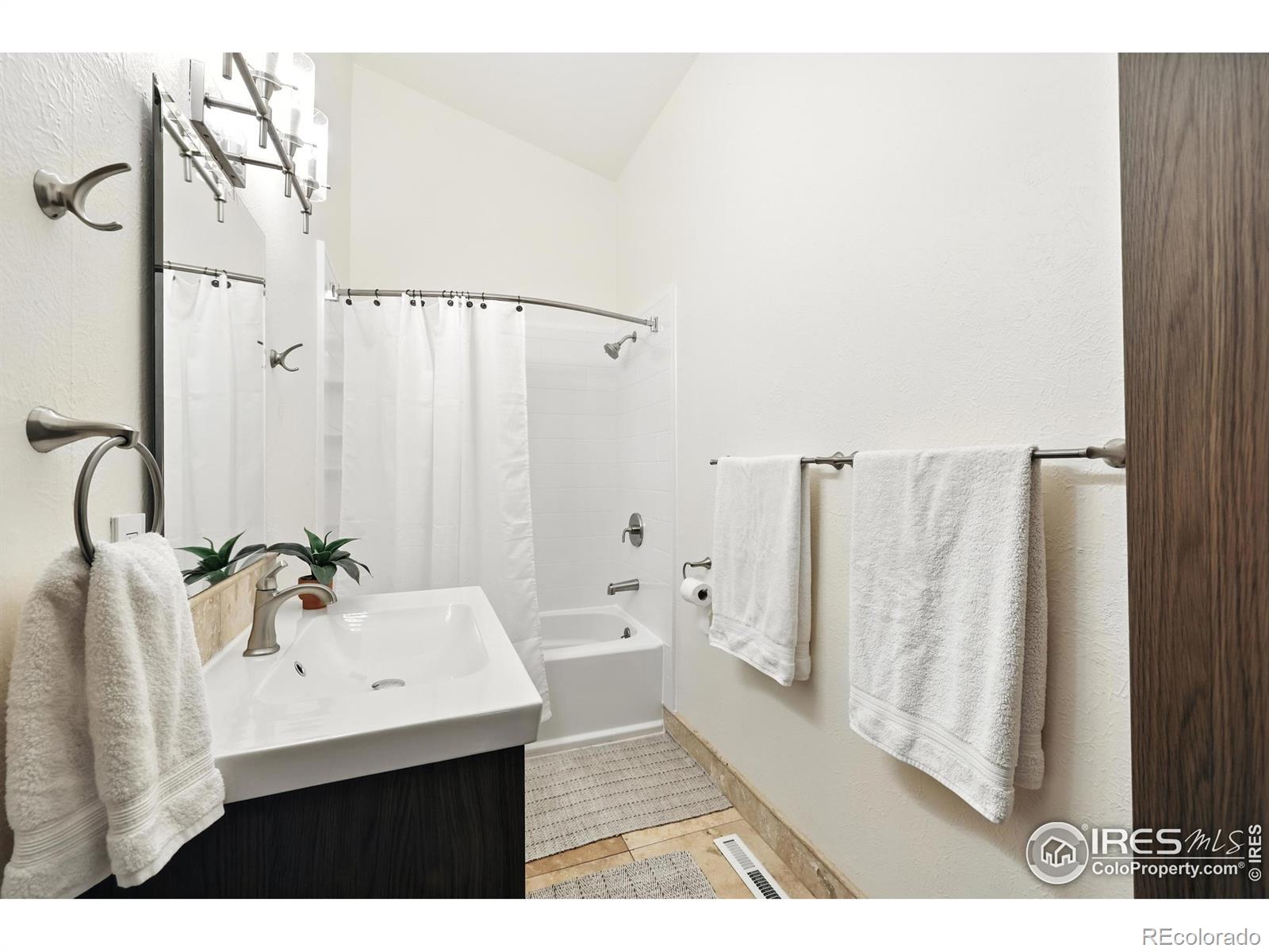 8060 Niwot Road Unit: 34