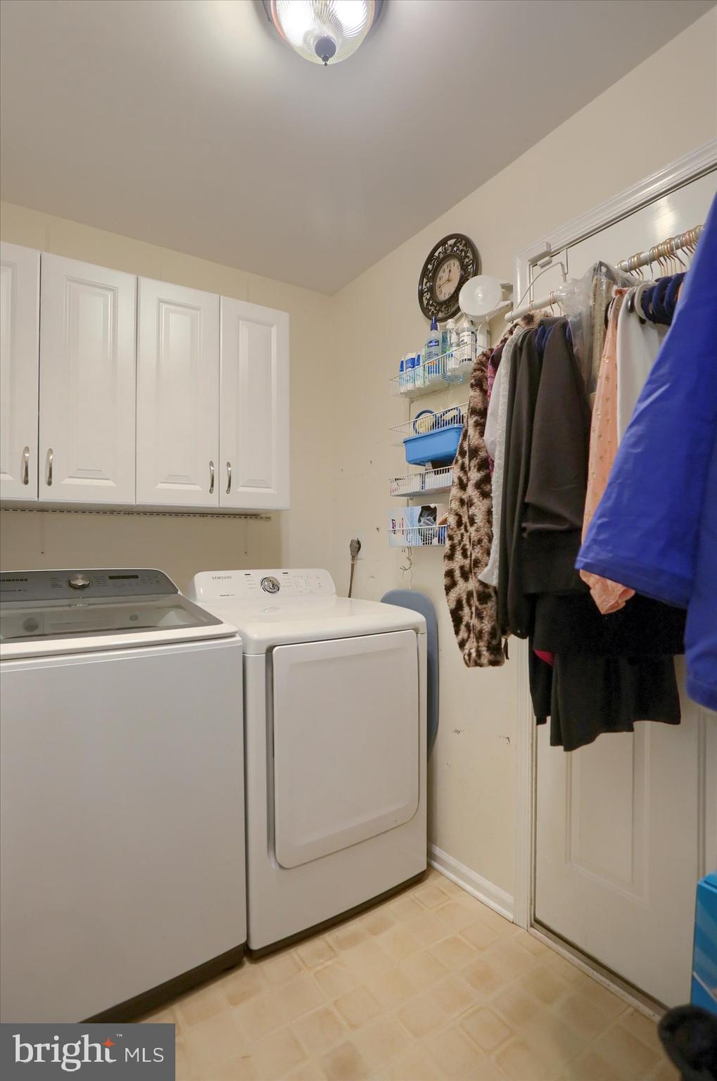 580 S Mount Vernon Cir