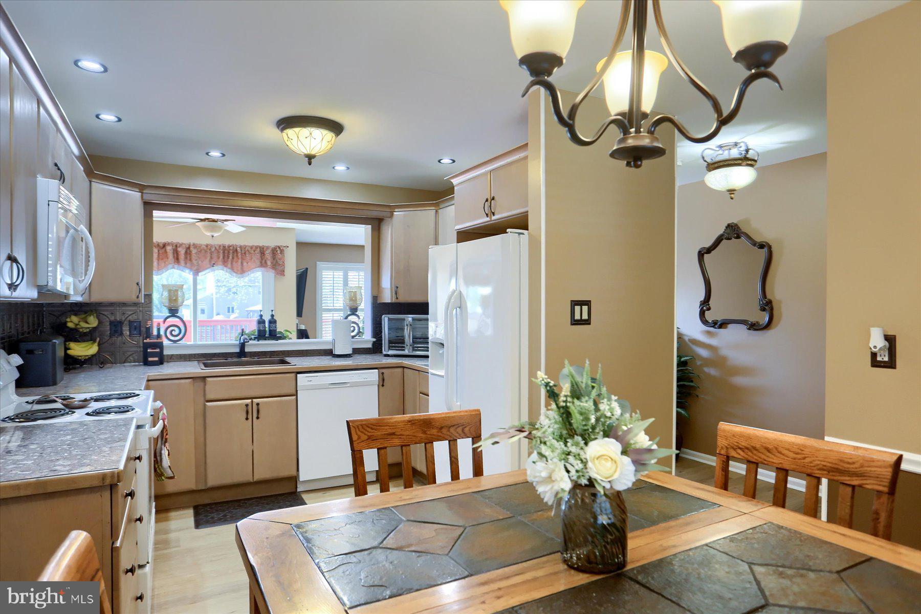 580 S Mount Vernon Cir