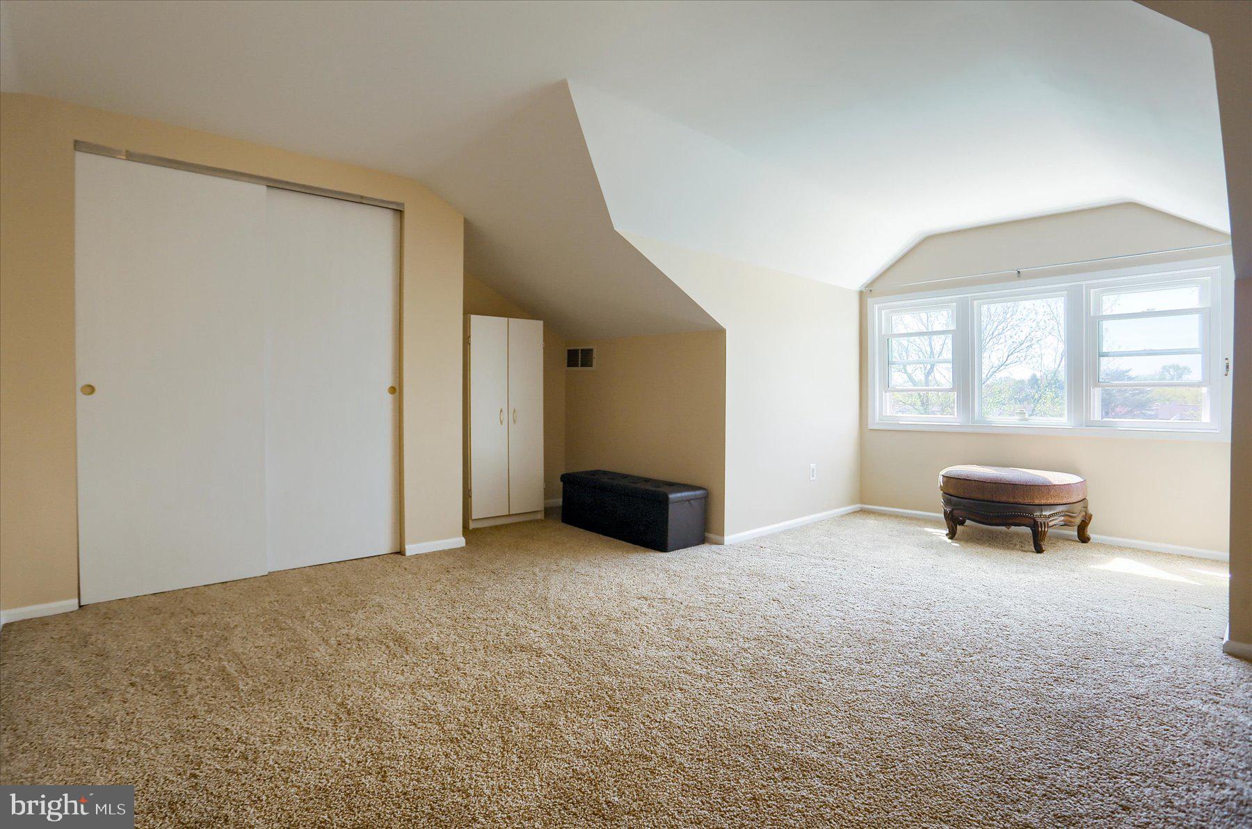 580 S Mount Vernon Cir