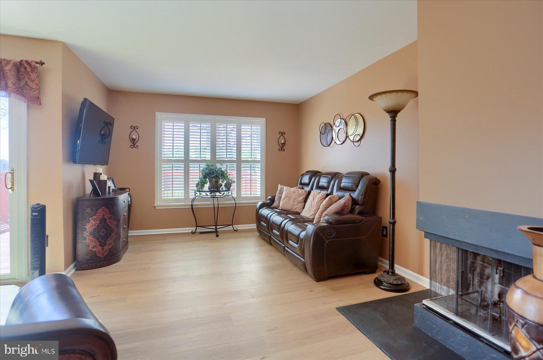 580 S Mount Vernon Cir