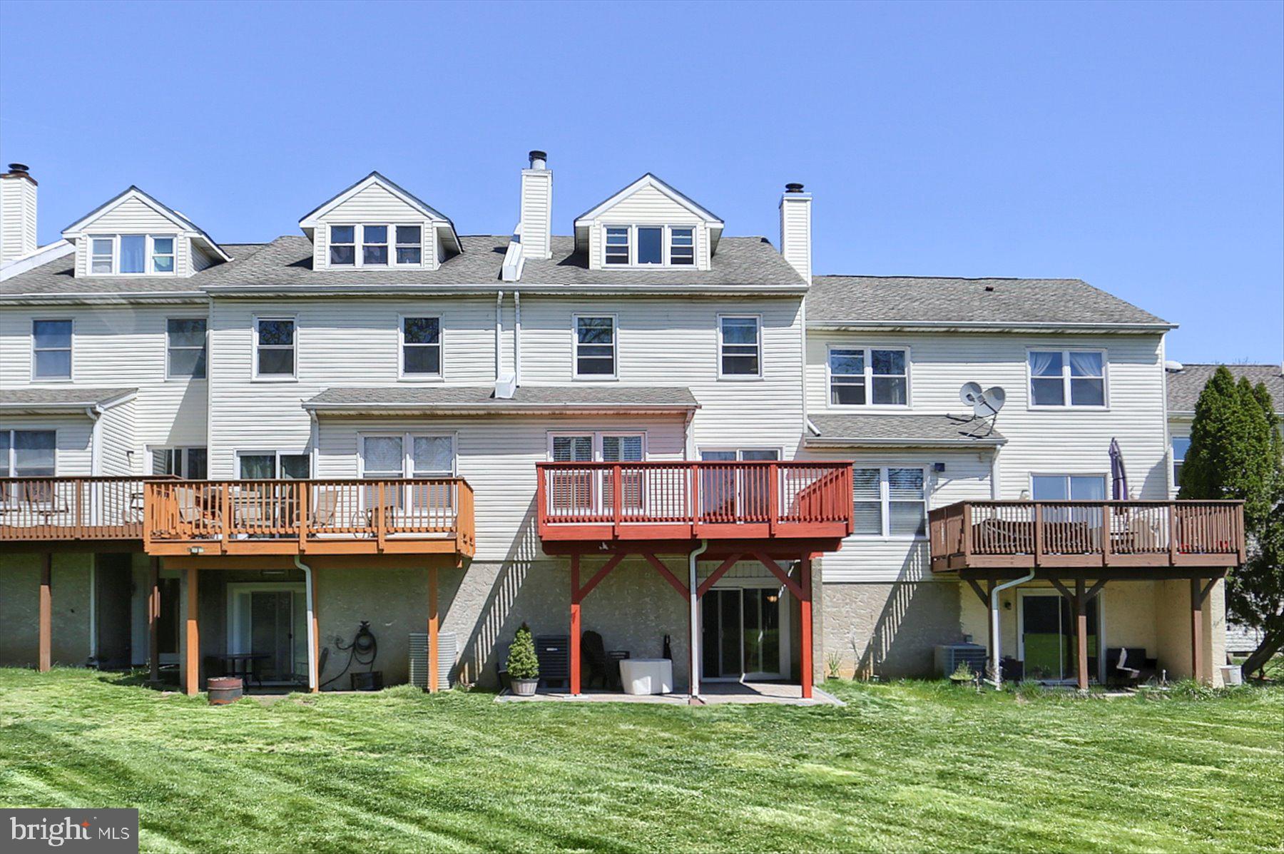 580 S Mount Vernon Cir