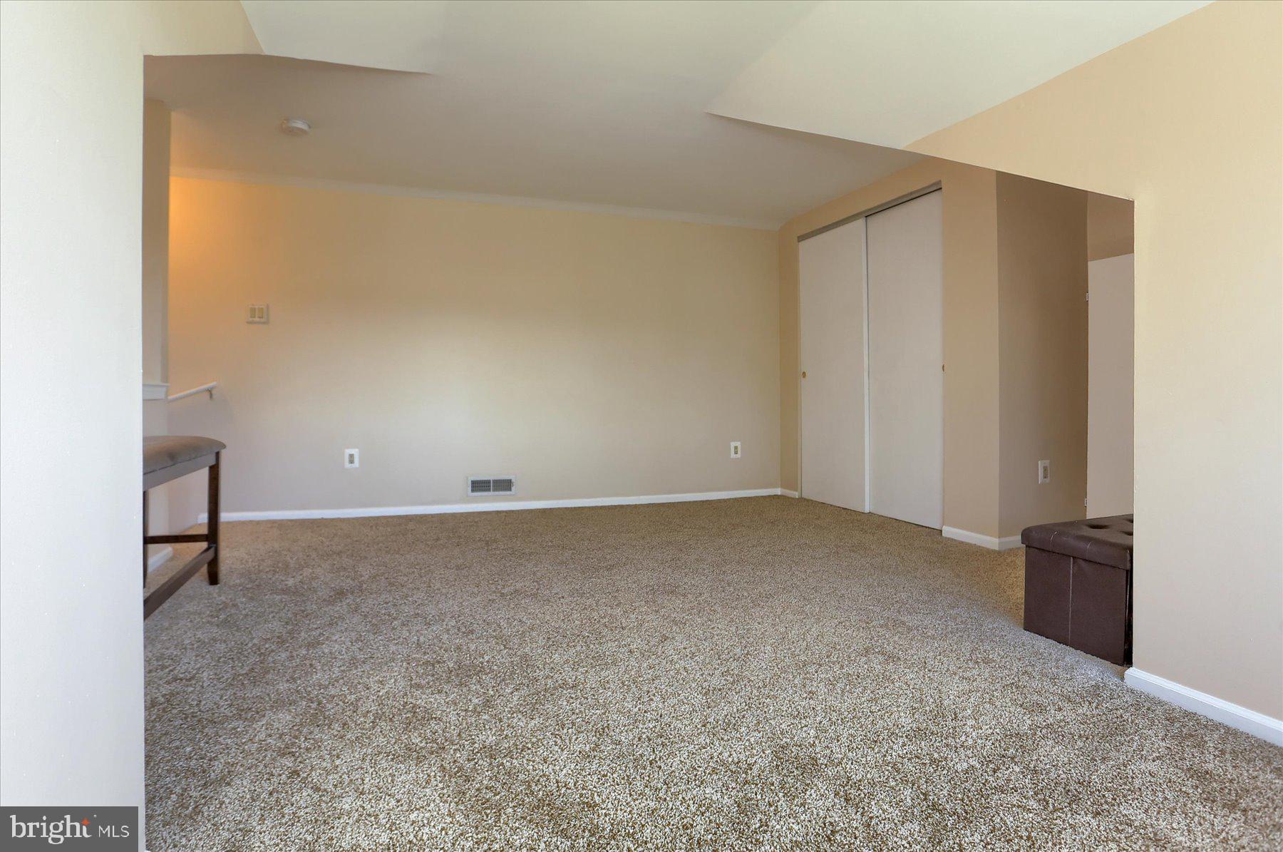 580 S Mount Vernon Cir