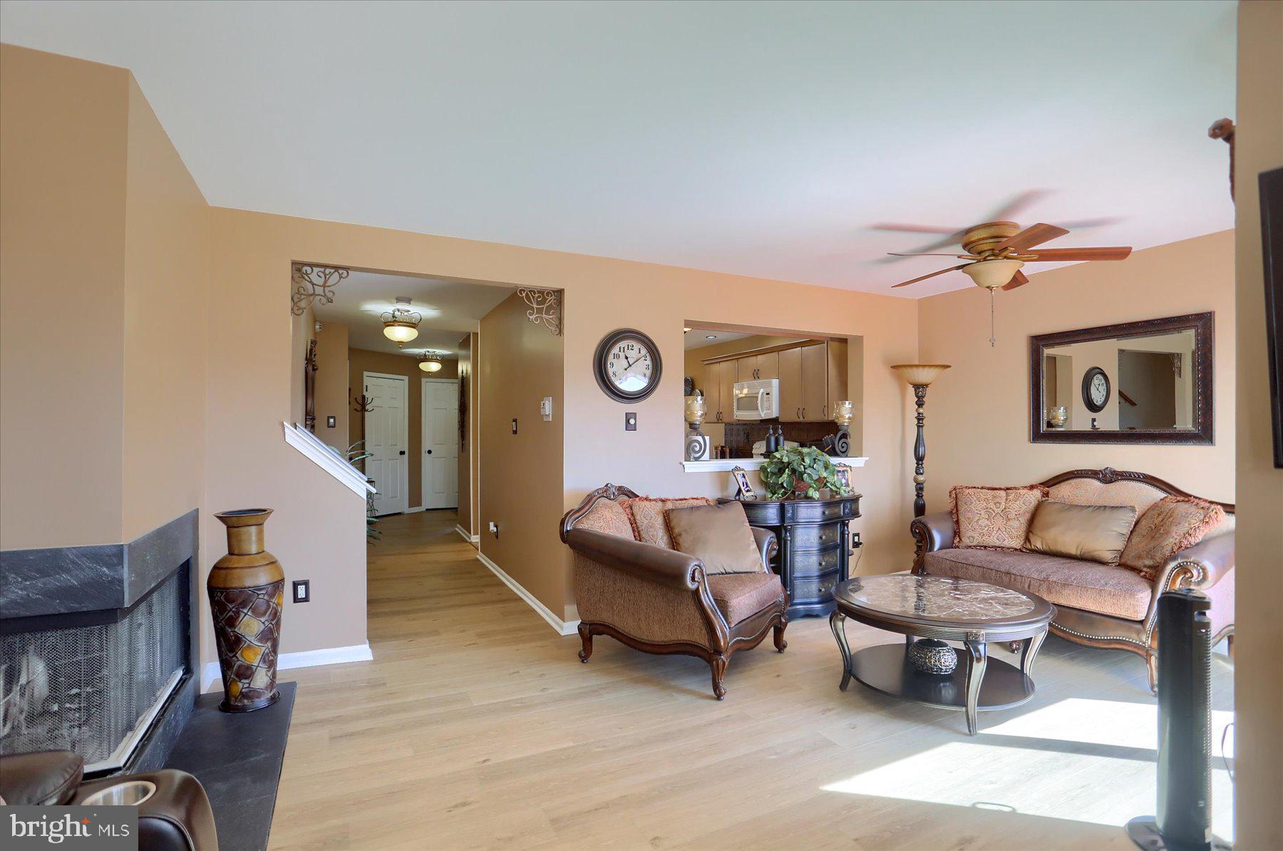 580 S Mount Vernon Cir