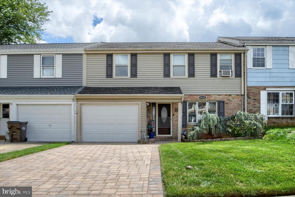 6525 Lexington Ct
