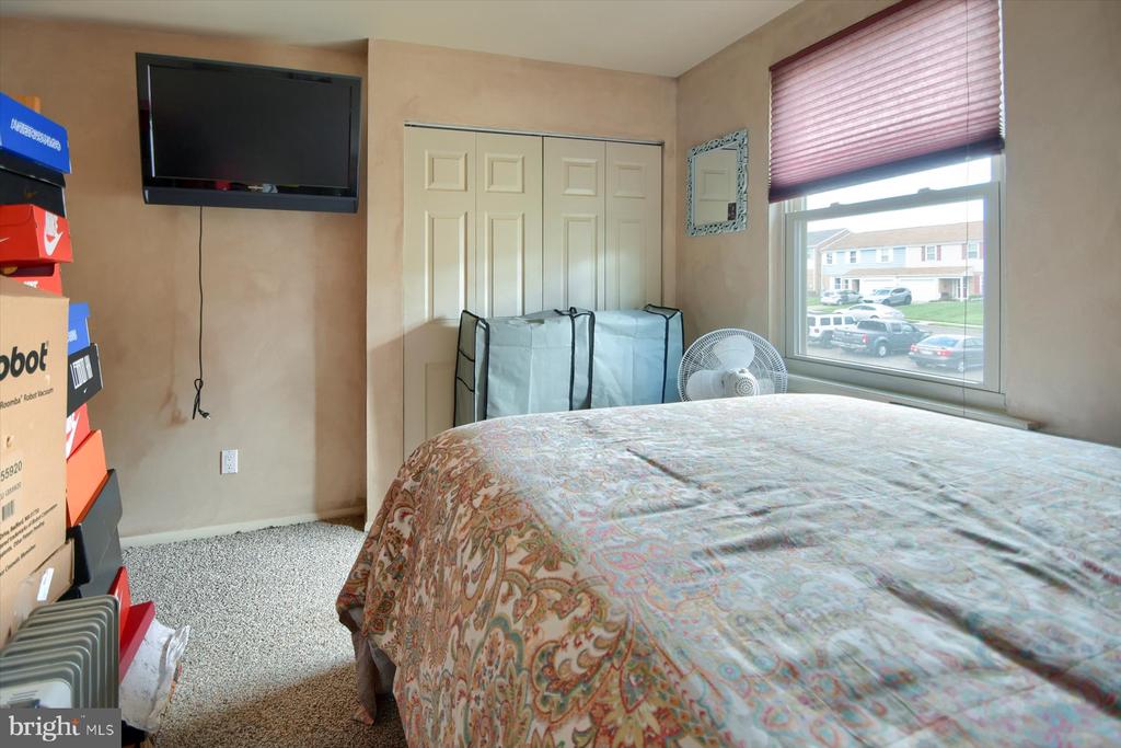 6525 Lexington Ct