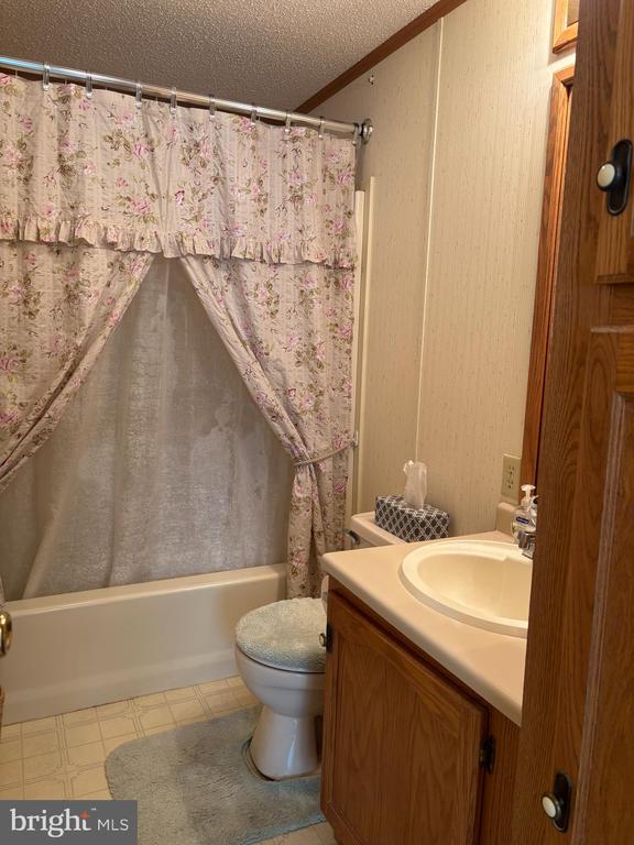 19 LILAC COURT