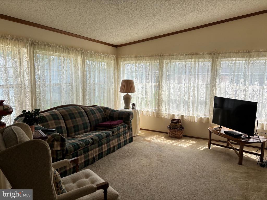19 LILAC COURT
