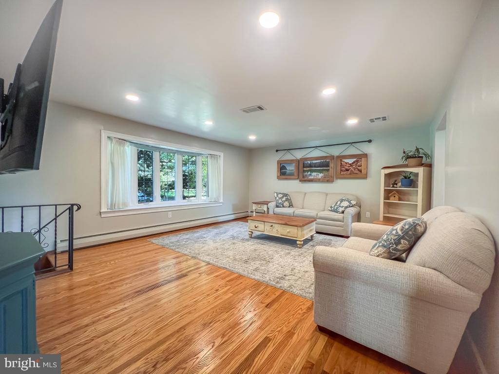 4643 Lerch Rd