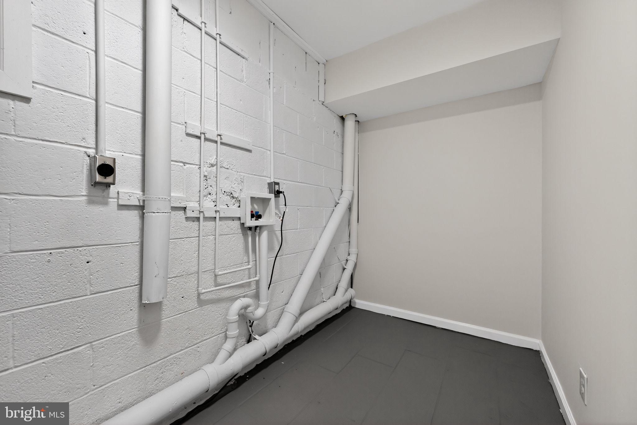 1306 WYNFIELD AVENUE