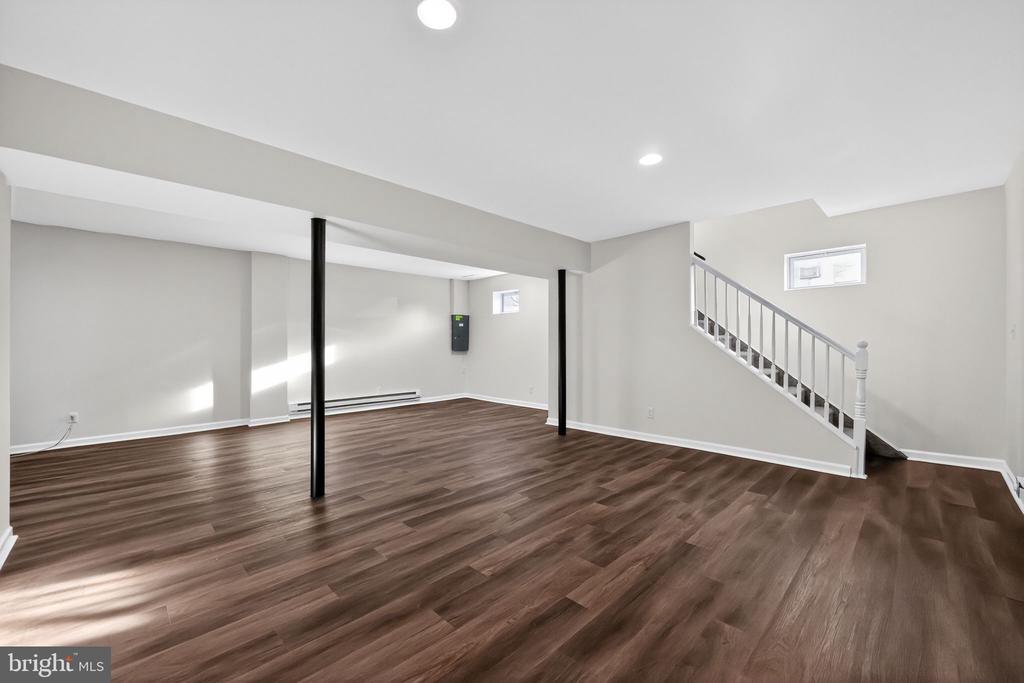 1306 WYNFIELD AVENUE