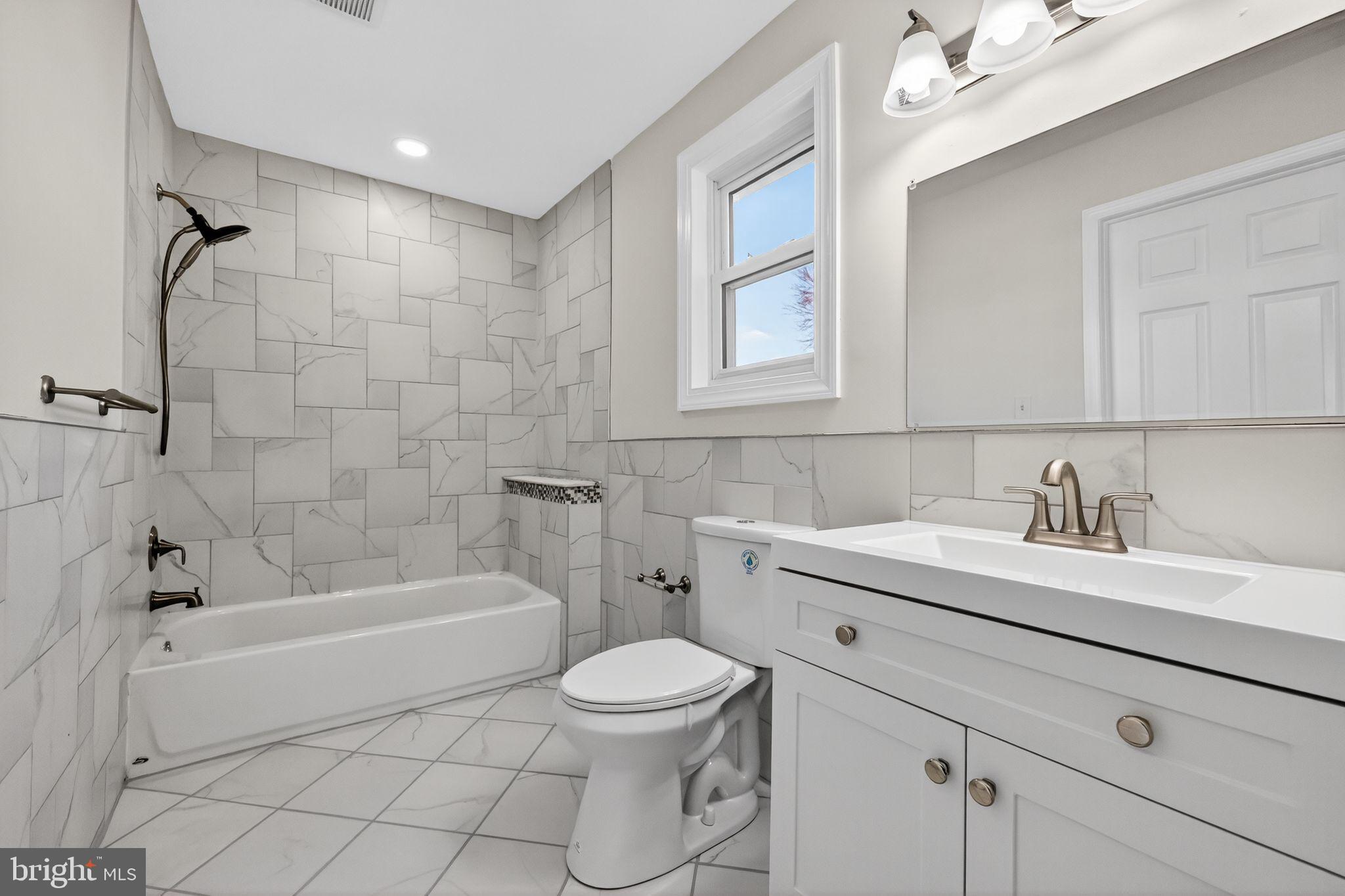 1306 WYNFIELD AVENUE