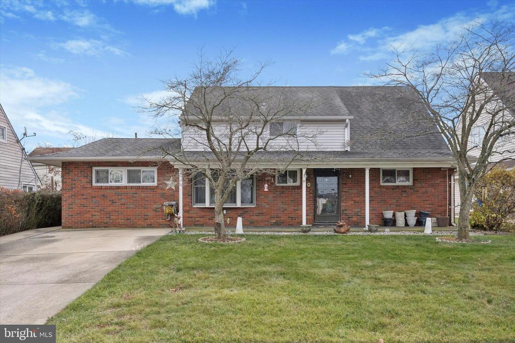 30 WHITEWOOD DRIVE