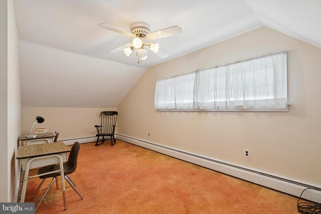 30 WHITEWOOD DRIVE