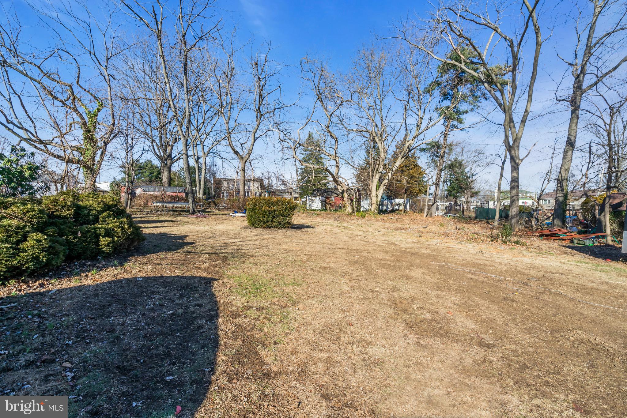 5042 HILLSIDE