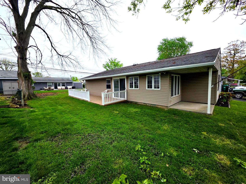 26 MIDWOOD LANE