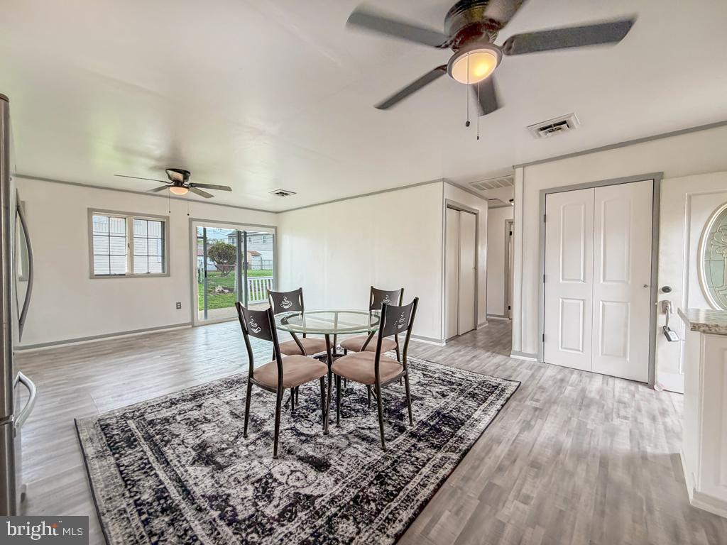 26 MIDWOOD LANE