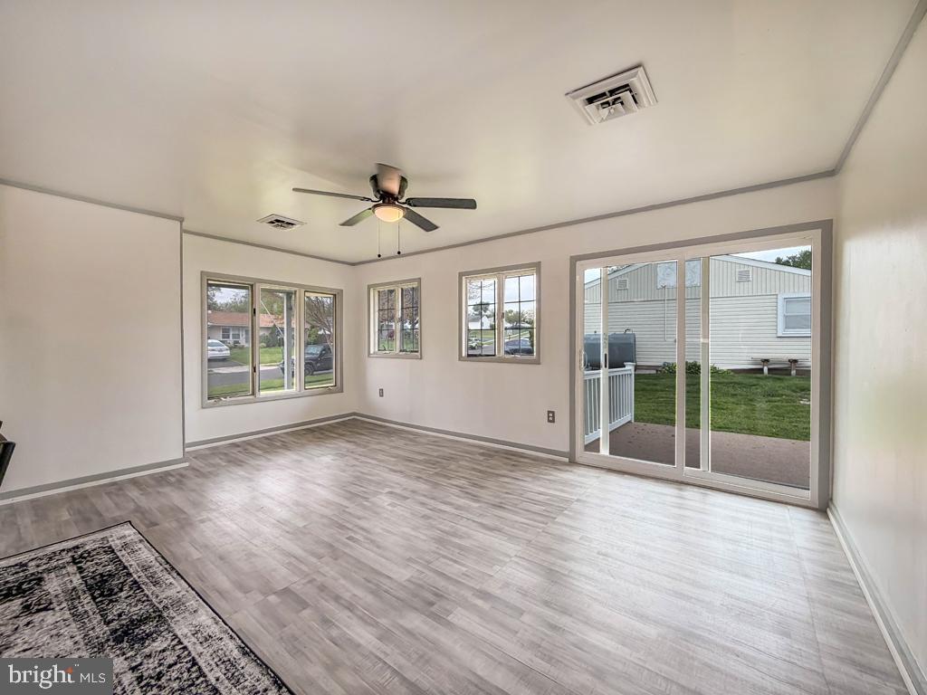 26 MIDWOOD LANE