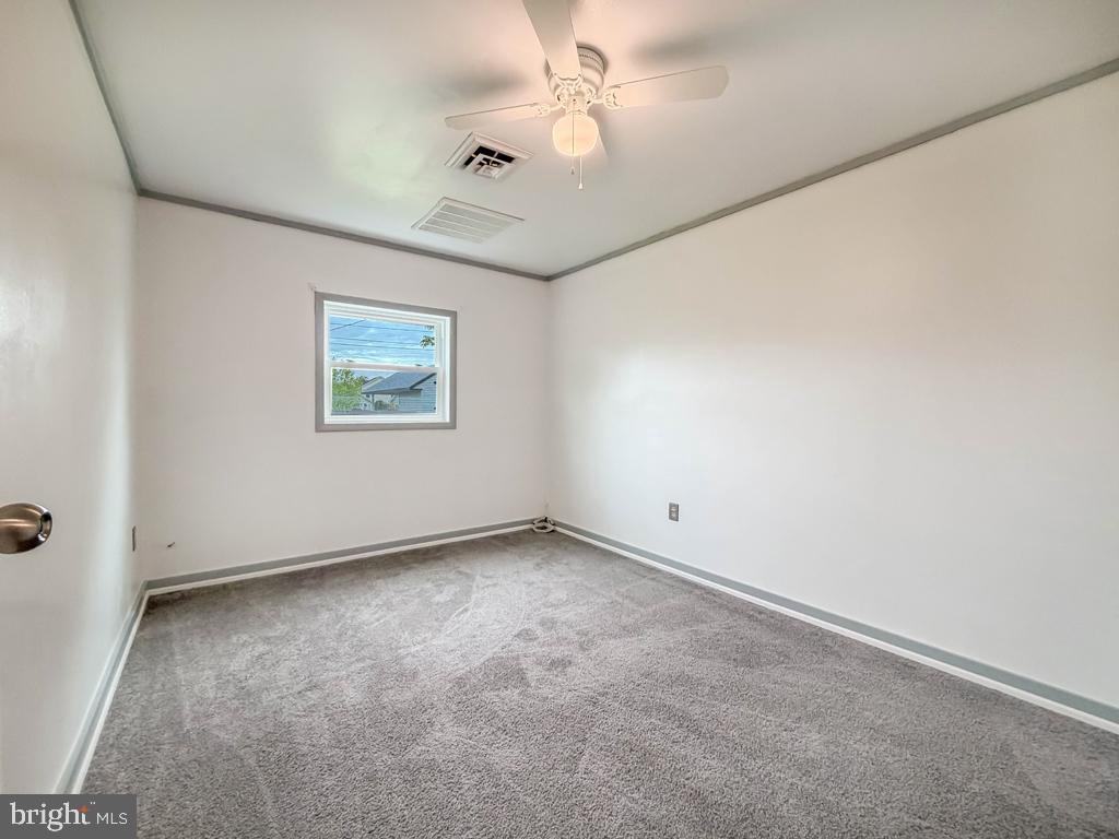26 MIDWOOD LANE