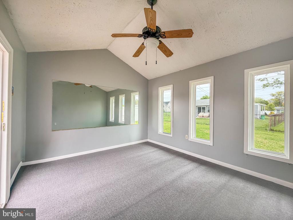 26 MIDWOOD LANE