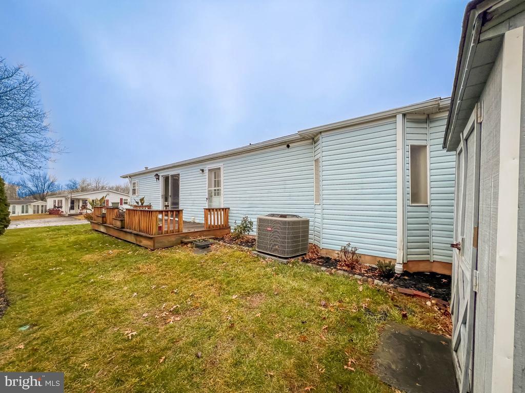 13 CLOVEDALE WAY