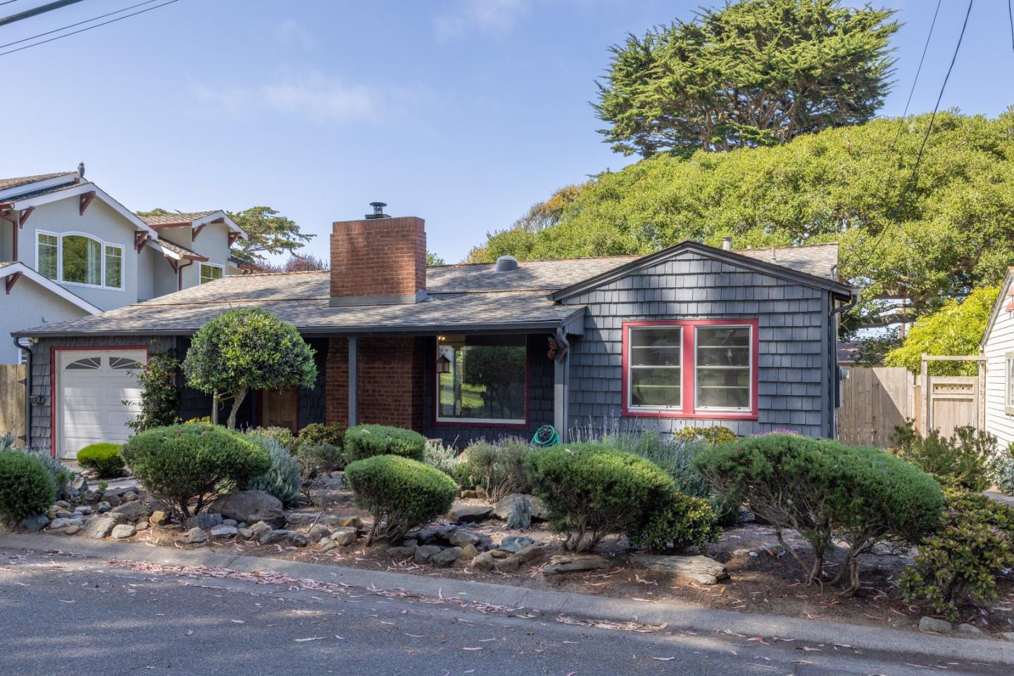 954 Seapalm AVE