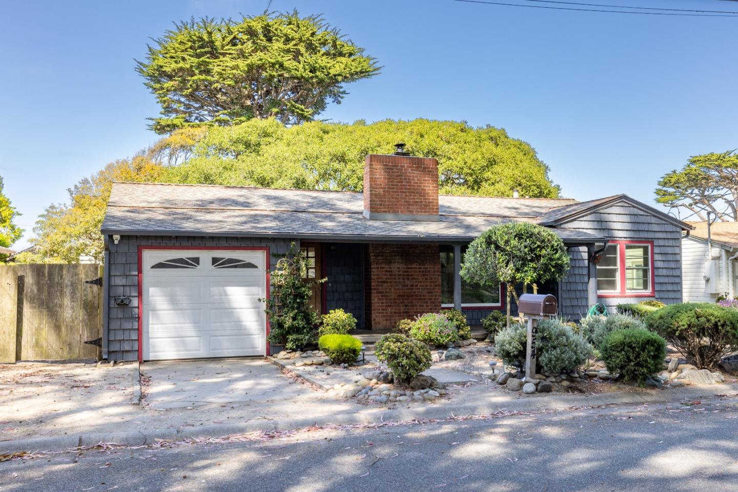 954 Seapalm AVE