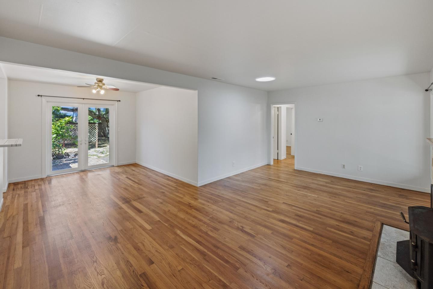 954 Seapalm AVE