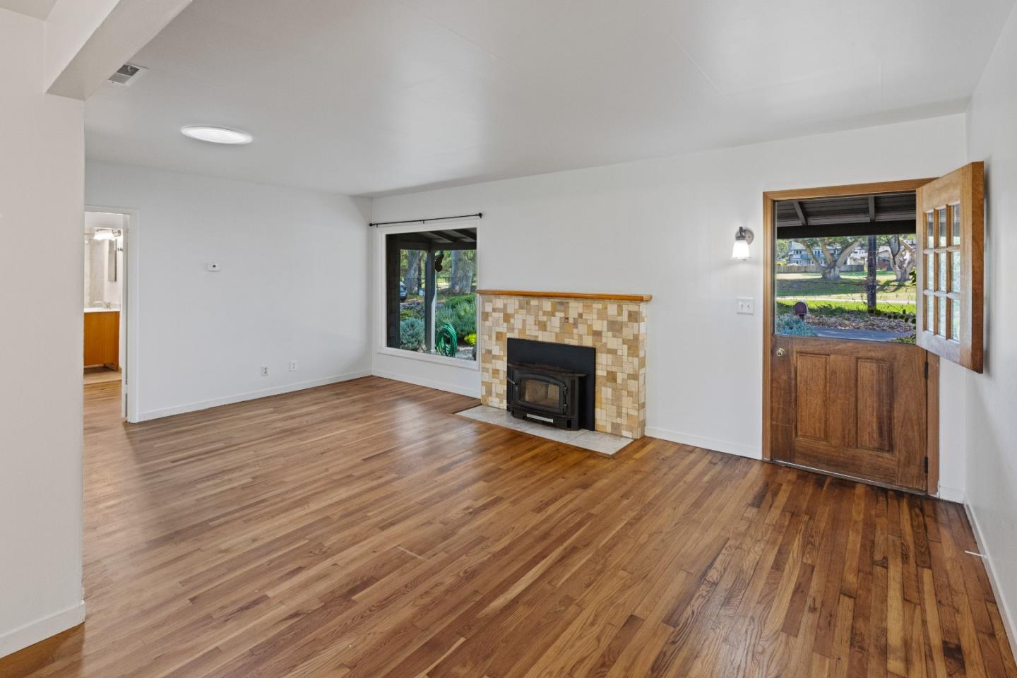 954 Seapalm AVE