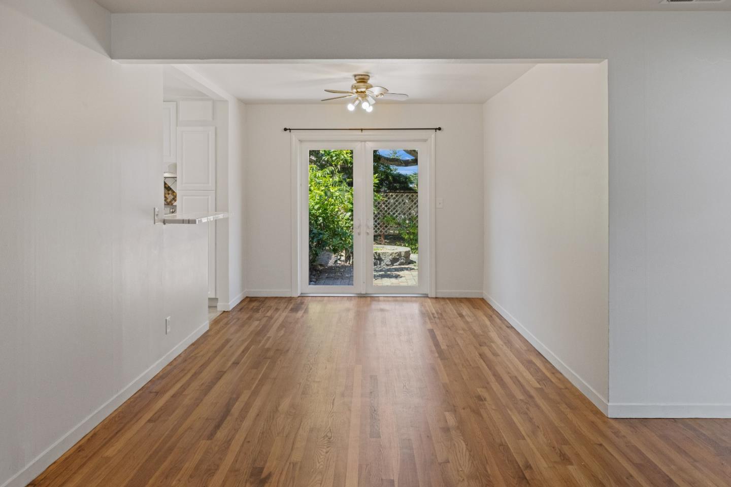 954 Seapalm AVE
