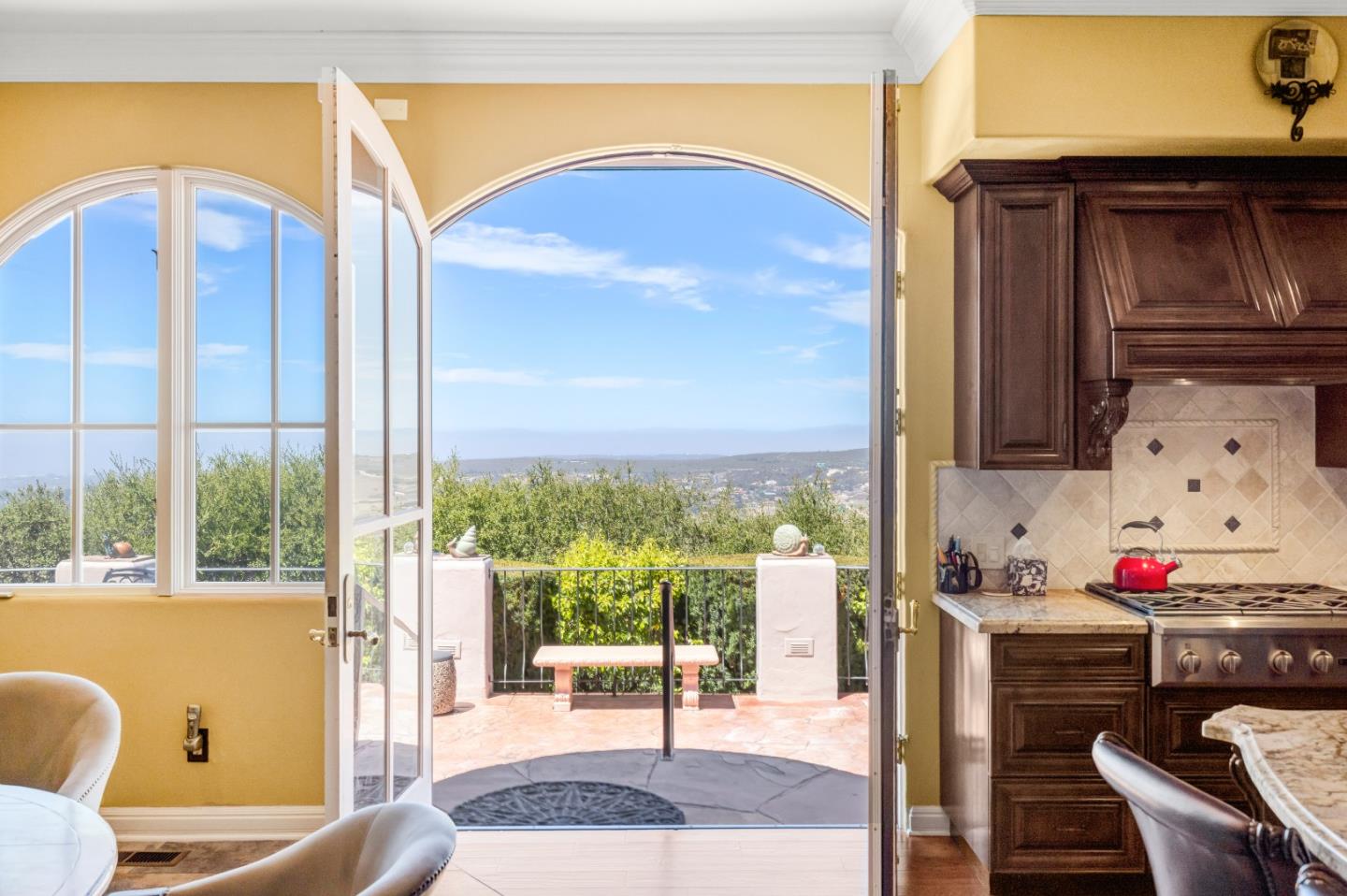 25548 Paseo De Cumbre