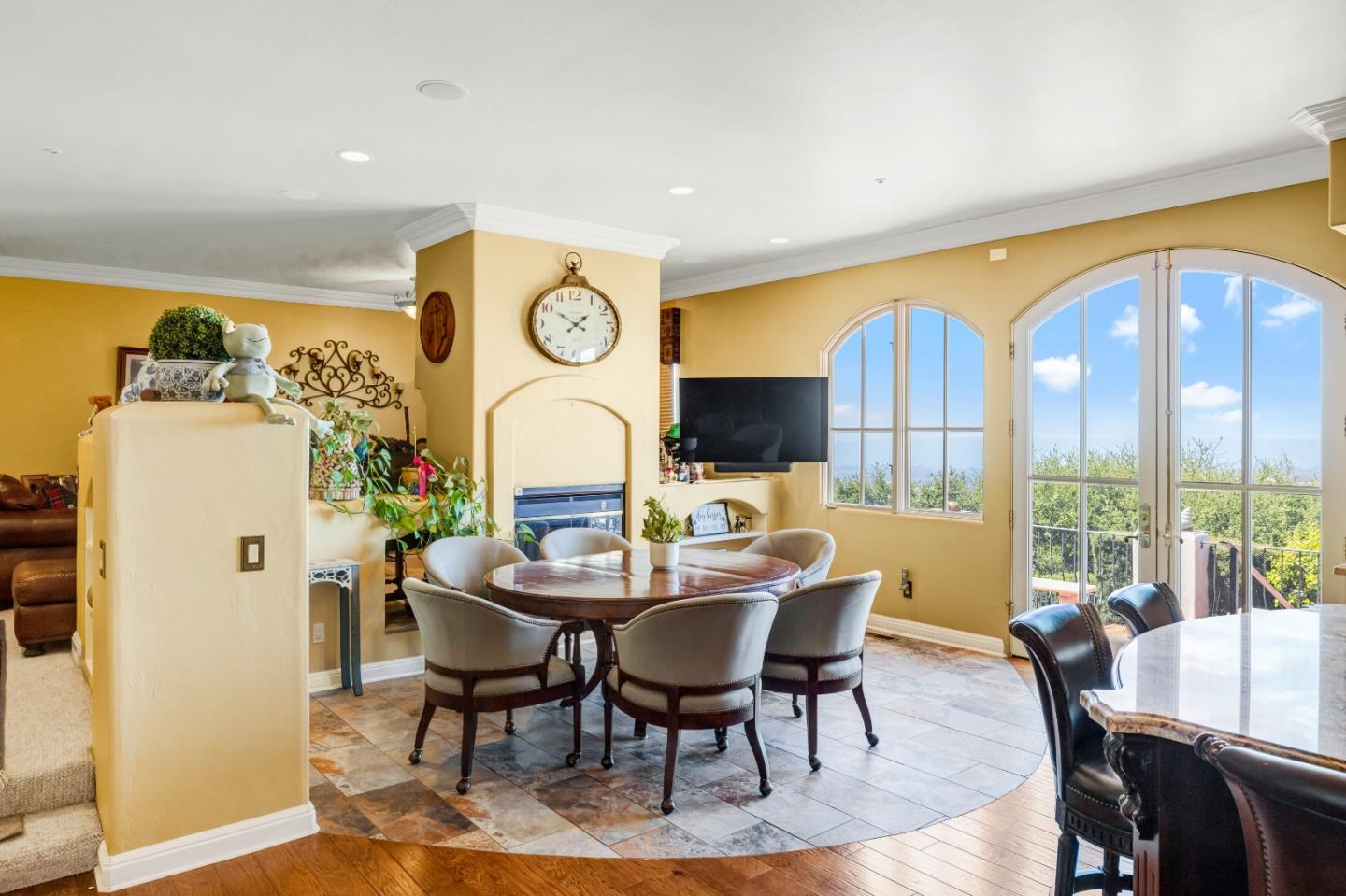25548 Paseo De Cumbre