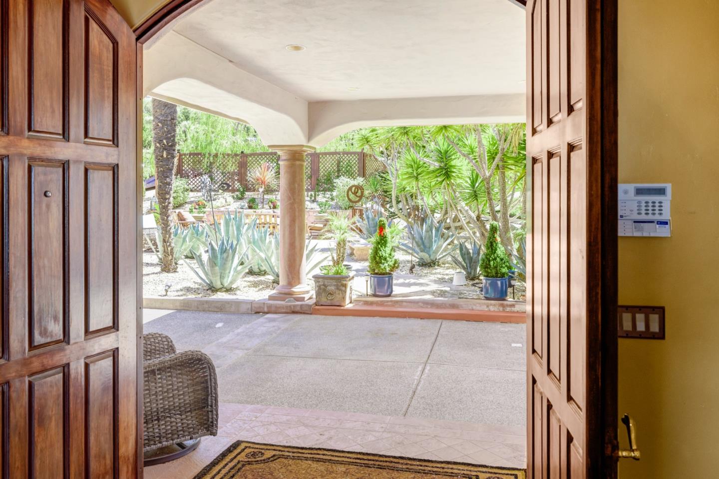 25548 Paseo De Cumbre