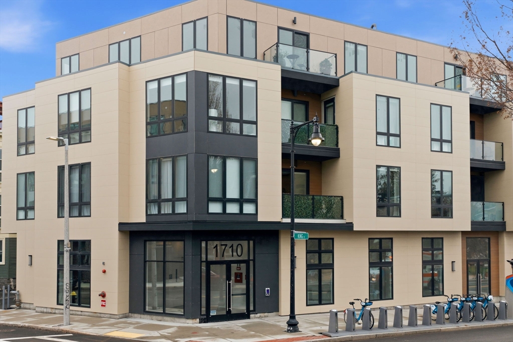 1710 Dorchester Avenue # 202