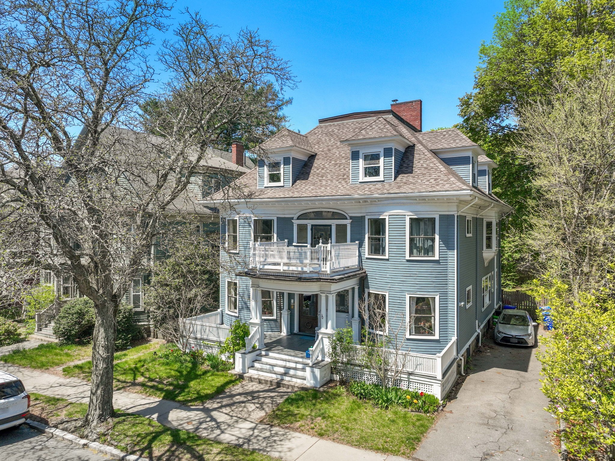 30 Welles Ave # 3