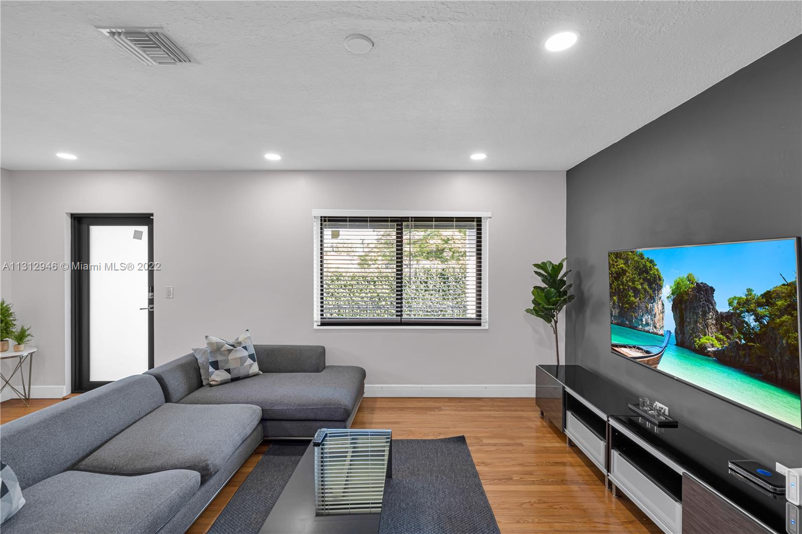 120 SW 31st Ave